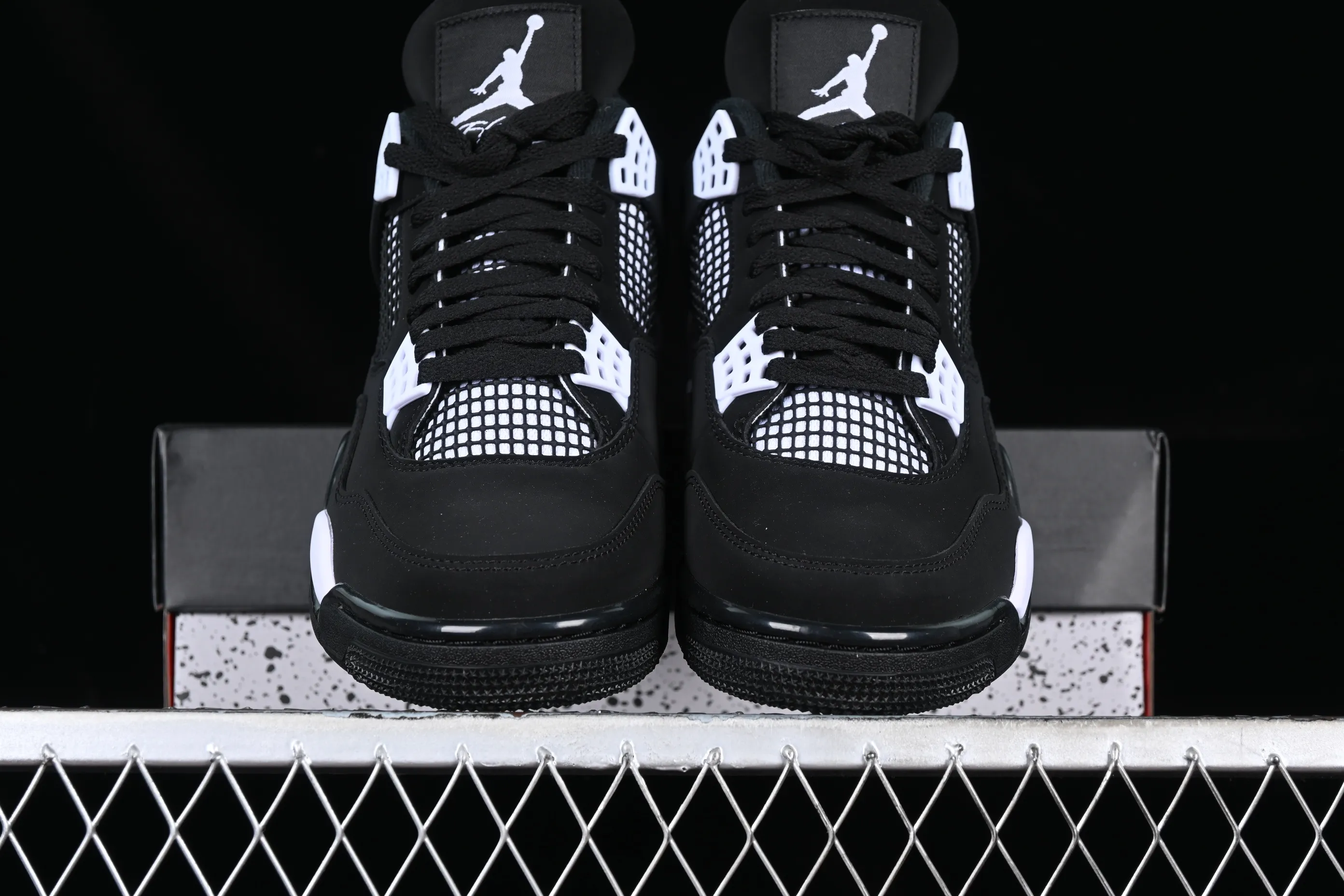 All categories Air Jordan Jordan series basketball shoes Air Jordan 4 Pure original Air Jordan 4 Retro "White Thunder" AJ4 Joe 4 White Thunder FQ8138-001